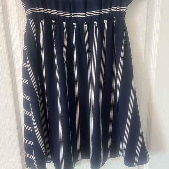 Monteau Striped Navy Dress Size Medium - Picture 7 of 9